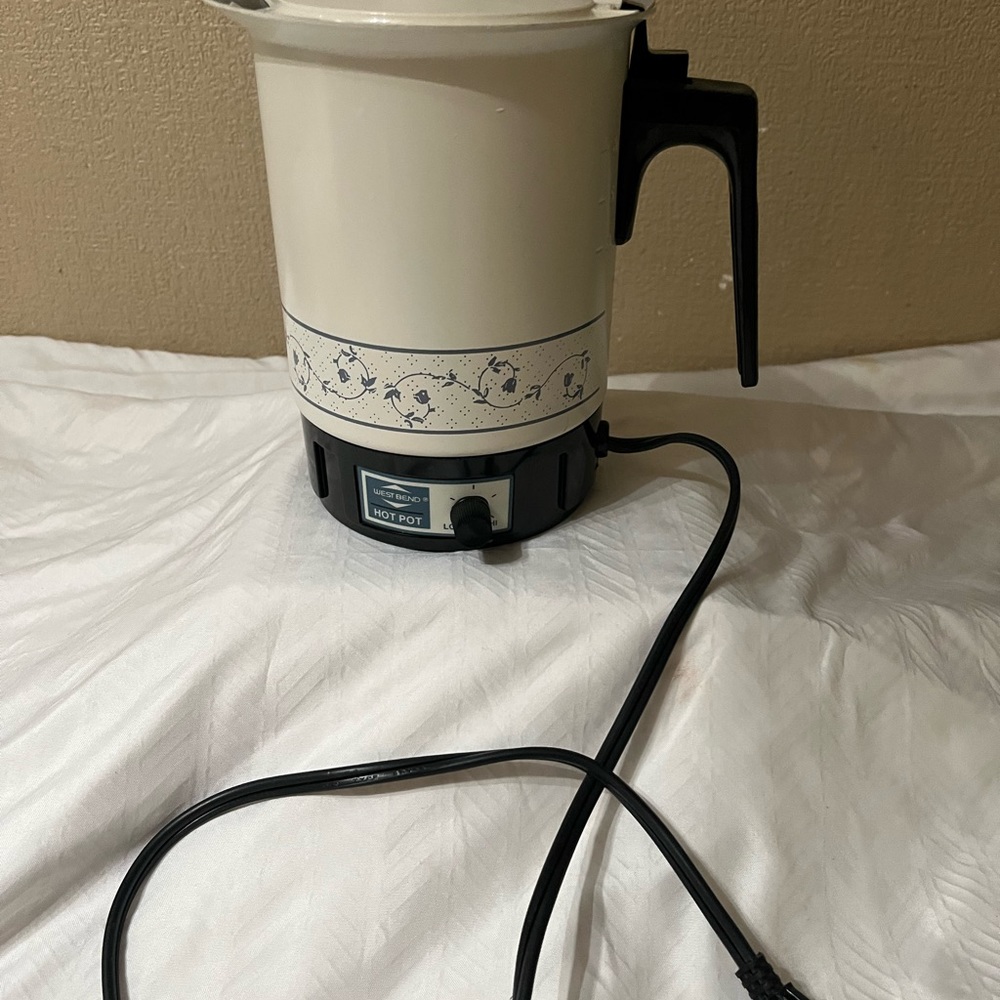 Vintage West Bend Hot Pot